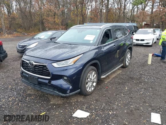 ✅ 2020 Toyota Highlander Limited • VIN: 5TDDZRBH7LS031245 • Lot: 43664012. Wystawiony na IAAI z przebiegiem 119 964 mil. Bezpłatny archiwum sprzedaży aukcyjnych z USA i szczegółowy raport historii pojazdu na DreamBid. Zdjęcie 18.