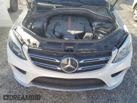 ✅ 2018 Mercedes-Benz GLE 43 AMG • VIN: 4JGDA6EB3JB094825 • Lot: 87113595. Wystawiony na Copart z przebiegiem 86 821 mil. Bezpłatny archiwum sprzedaży aukcyjnych z USA i szczegółowy raport historii pojazdu na DreamBid. Zdjęcie 12.