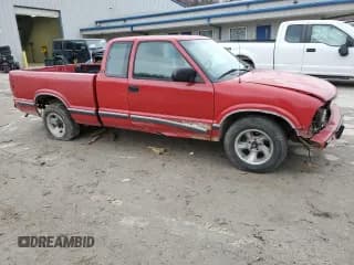 ✅ 1994 Chevrolet S-10 LS • VIN: 1GCCS1944RK172049 • Лот: 83031734. Опубликован ранее на Copart с пробегом 314 297 миль. Бесплатный доступ к архиву аукционных продаж из США и подробный отчёт об истории автомобиля на DreamBid. Изображение 4.