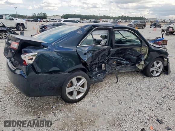 ✅ 2012 Toyota Camry L • VIN: 4T1BF1FK0CU176755 • Лот: 82129815. Опубликован ранее на Copart с пробегом Не указан. Бесплатный доступ к архиву аукционных продаж из США и подробный отчёт об истории автомобиля на DreamBid. Изображение 3.