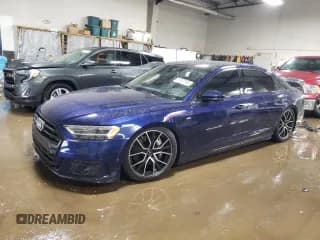 ✅ 2021 Audi A8 • VIN: WAU8DAF8XMN007683 • Lot: 51622895. Wystawiony na Copart z przebiegiem 29 014 mil. Bezpłatny archiwum sprzedaży aukcyjnych z USA i szczegółowy raport historii pojazdu na DreamBid. Zdjęcie 1.