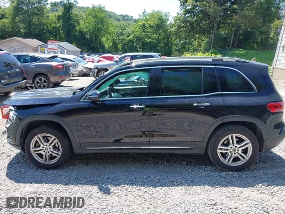 ✅ 2022 Mercedes-Benz GLB 250 • VIN: W1N4M4HB5NW187686 • Lot: 42801480. Wystawiony na IAAI z przebiegiem 49 569 mil. Bezpłatny archiwum sprzedaży aukcyjnych z USA i szczegółowy raport historii pojazdu na DreamBid. Zdjęcie 14.