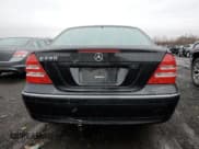 ✅ 2001 Mercedes-Benz C 230/260/280/320 • VIN: WDBRF61J11F095259 • Lot: 81670594. Wystawiony na Copart z przebiegiem 171 208 mil. Bezpłatny archiwum sprzedaży aukcyjnych z USA i szczegółowy raport historii pojazdu na DreamBid. Zdjęcie 6.