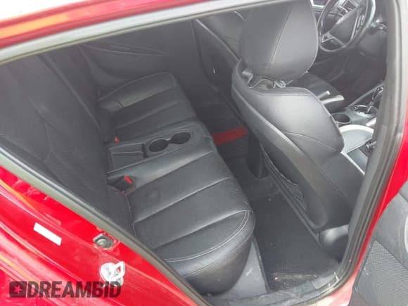 ✅ 2013 Hyundai Veloster Turbo • VIN: KMHTC6AE1DU110874 • Lot: 42469891. Wystawiony na IAAI z przebiegiem 167 035 mil. Bezpłatny archiwum sprzedaży aukcyjnych z USA i szczegółowy raport historii pojazdu na DreamBid. Zdjęcie 8.