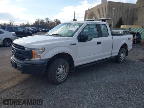 ✅ 2018 Ford F-150 XLT • VIN: 1FTFX1E52JKC14154 • Lot: 43646588. Listed on IAAI with 54,023 mi. Free auction sales archive from the USA and detailed vehicle history report at DreamBid. Image 2.