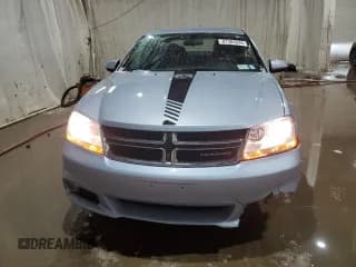 ✅ 2013 Dodge Avenger SXT • VIN: 1C3CDZCB9DN720753 • Lot: 87304634. Wystawiony na Copart z przebiegiem 79 375 mil. Bezpłatny archiwum sprzedaży aukcyjnych z USA i szczegółowy raport historii pojazdu na DreamBid. Zdjęcie 5.