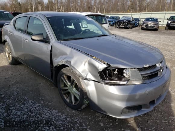 ✅ 2014 Dodge Avenger SE • VIN: 1C3CDZAG1EN174840 • Лот: 79826304. Опубликован ранее на Copart с пробегом 180 381 миль. Бесплатный доступ к архиву аукционных продаж из США и подробный отчёт об истории автомобиля на DreamBid. Изображение 4.
