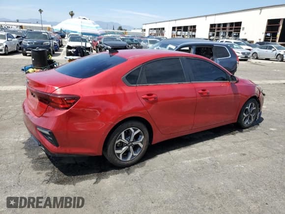 ✅ 2021 Kia Forte LXS • VIN: 3KPF24AD7ME324914 • Лот: 57499395. Опубликован ранее на Copart с пробегом 44 573 миль. Бесплатный доступ к архиву аукционных продаж из США и подробный отчёт об истории автомобиля на DreamBid. Изображение 3.