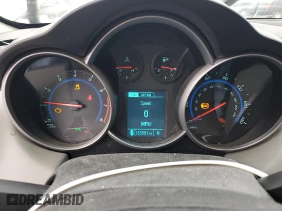 ✅ 2016 Chevrolet Cruze LS • VIN: 1G1PB5SH1G7116231 • Lot: 44238065. Listed on Copart with 133,551 mi. Free auction sales archive from the USA and detailed vehicle history report at DreamBid. Image 9.