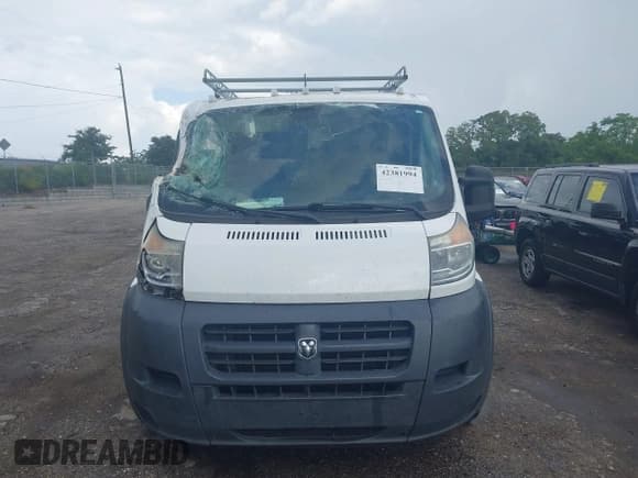 ✅ 2016 Ram ProMaster Cargo • VIN: 3C6TRVAG8GE108807 • Lot: 42381994. Wystawiony na IAAI z przebiegiem 139 312 mil. Bezpłatny archiwum sprzedaży aukcyjnych z USA i szczegółowy raport historii pojazdu na DreamBid. Zdjęcie 13.