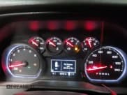 ✅ 2020 Chevrolet Silverado 1500 Custom • VIN: 1GCRWBEF0LZ247758 • Lot: 40836607. Wystawiony na IAAI z przebiegiem 83 727 mil. Bezpłatny archiwum sprzedaży aukcyjnych z USA i szczegółowy raport historii pojazdu na DreamBid. Zdjęcie 7.