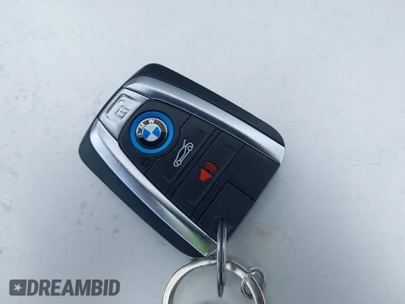 ✅ 2015 BMW i3 • VIN: WBY1Z4C57FV501034 • Lot: 41950152. Listed on IAAI with 47,207 mi. Free auction sales archive from the USA and detailed vehicle history report at DreamBid. Image 11.