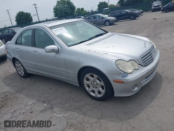 ✅ 2006 Mercedes-Benz C 280 Luxury • VIN: WDBRF92H86F739098 • Lot: 42363904. Wystawiony na IAAI z przebiegiem 146 275 mil. Bezpłatny archiwum sprzedaży aukcyjnych z USA i szczegółowy raport historii pojazdu na DreamBid. Zdjęcie 1.