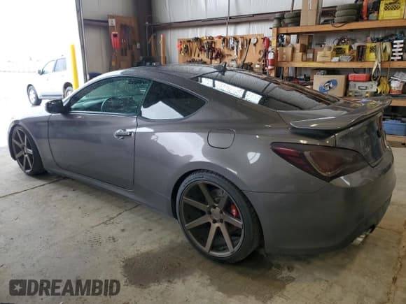 ✅ 2013 Hyundai Genesis Coupe Grand Touring • VIN: KMHHU6KJ8DU081744 • Lot: 67251465. Wystawiony na Copart z przebiegiem 181 317 mil. Bezpłatny archiwum sprzedaży aukcyjnych z USA i szczegółowy raport historii pojazdu na DreamBid. Zdjęcie 2.