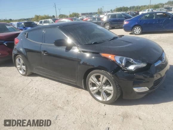 ✅ 2016 Hyundai Veloster • VIN: KMHTC6ADXGU251227 • Lot: 74374414. Wystawiony na Copart z przebiegiem 63 266 mil. Bezpłatny archiwum sprzedaży aukcyjnych z USA i szczegółowy raport historii pojazdu na DreamBid. Zdjęcie 4.
