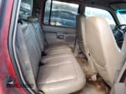 ✅ 1999 Ford Explorer XL • VIN: 1FMDU32X2XZA30166 • Лот: 77955094. Опубликован ранее на Copart с пробегом 212 805 миль. Бесплатный доступ к архиву аукционных продаж из США и подробный отчёт об истории автомобиля на DreamBid. Изображение 10.