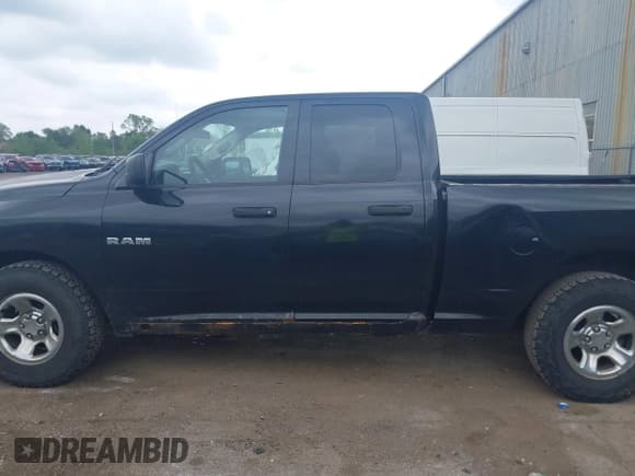 ✅ 2010 Dodge 1500 SLT • VIN: 1D7RV1GP6AS231966 • Лот: 42257929. Опубликован ранее на IAAI с пробегом 197 093 миль. Бесплатный доступ к архиву аукционных продаж из США и подробный отчёт об истории автомобиля на DreamBid. Изображение 14.