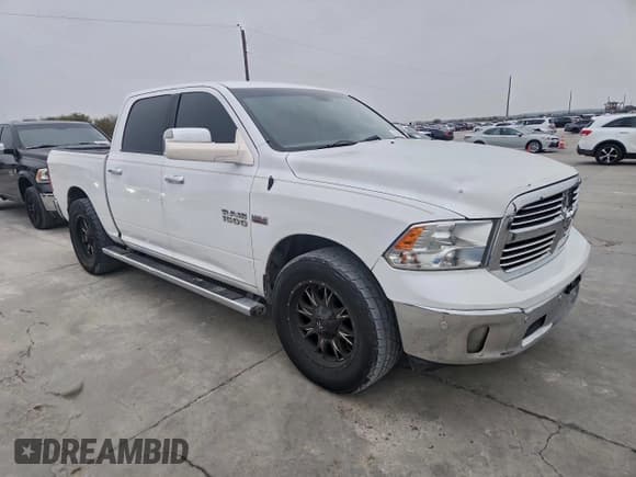 ✅ 2015 Ram 1500 Outdoorsman • VIN: 1C6RR7LT0FS662046 • Lot: 95678025. Listed on Copart with 212,875 mi. Free auction sales archive from the USA and detailed vehicle history report at DreamBid. Image 4.