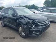 ✅ 2013 Volkswagen Tiguan S • VIN: WVGAV3AX3DW616115 • Лот: 42460087. Опубликован ранее на IAAI с пробегом 122 313 миль. Бесплатный доступ к архиву аукционных продаж из США и подробный отчёт об истории автомобиля на DreamBid. Изображение 1.
