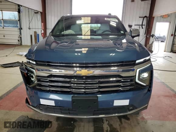 2025 Chevrolet Suburban Premier with VIN 1GNS6FRD7SR198520, listed as a Copart auction lot 54743235 with 179 mi miles and Salvage title. Bid and sale history available at DreamBid. Image 5.