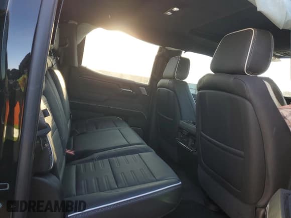 ✅ 2025 GMC Sierra 1500 AT4X • VIN: 3GTUUFE85SG126781 • Лот: 42742695. Опубликован ранее на Copart с пробегом 2 365 миль. Бесплатный доступ к архиву аукционных продаж из США и подробный отчёт об истории автомобиля на DreamBid. Изображение 10.