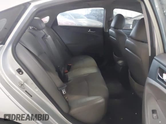 ✅ 2011 Hyundai Sonata Limited • VIN: 5NPEC4AC1BH202977 • Lot: 43547329. Listed on IAAI with 246,016 mi. Free auction sales archive from the USA and detailed vehicle history report at DreamBid. Image 8.