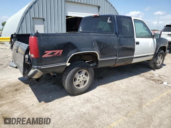 ✅ 1995 GMC Sierra 1500 • VIN: 2GTEK19K5S1568617 • Lot: 63523915. Listed on Copart with 241,097 mi. Free auction sales archive from the USA and detailed vehicle history report at DreamBid. Image 3.