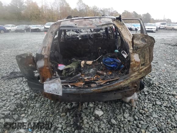 ✅ 2015 Chevrolet Traverse LT • VIN: 1GNKVGKD0FJ363136 • Lot: 90219435. Wystawiony na Copart z przebiegiem Nie podano. Bezpłatny archiwum sprzedaży aukcyjnych z USA i szczegółowy raport historii pojazdu na DreamBid. Zdjęcie 6.