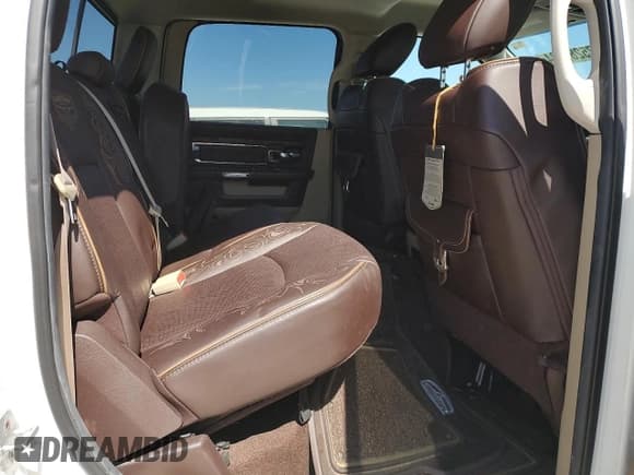 ✅ 2014 Ram 3500 • VIN: 3C63RPKL9EG238443 • Лот: 75286024. Опубликован ранее на Copart с пробегом 125 382 миль. Бесплатный доступ к архиву аукционных продаж из США и подробный отчёт об истории автомобиля на DreamBid. Изображение 10.