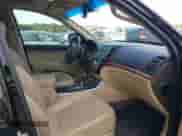 2012 Hyundai Veracruz Limited с VIN KM8NUDCC4CU187419, выставлен на аукционе IAAI как лот 42790292 с пробегом 246 744 миль миль и . История ставок и продаж доступна на DreamBid. Изображение 5.