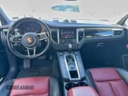 ✅ 2017 Porsche Macan • VIN: WP1AA2A59HLB80420 • Lot: 96503455. Wystawiony na Copart z przebiegiem 121 240 mil. Bezpłatny archiwum sprzedaży aukcyjnych z USA i szczegółowy raport historii pojazdu na DreamBid. Zdjęcie 9.