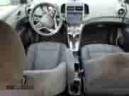 2015 Chevrolet Sonic LT с VIN 1G1JC5SH4F4163398, выставлен на аукционе Copart как лот 71773444 с пробегом 121 909 миль миль и Списание • Salvage title. История ставок и продаж доступна на DreamBid. Изображение 8.