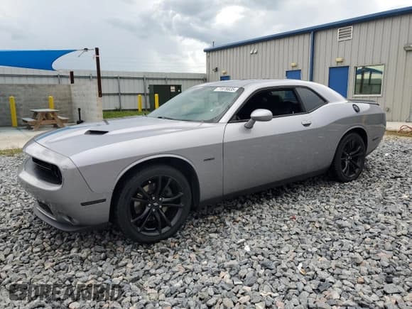 ✅ 2018 Dodge Challenger T/A • VIN: 2C3CDZBT1JH260163 • Lot: 71978835. Listed on Copart with 72,572 mi. Free auction sales archive from the USA and detailed vehicle history report at DreamBid. Image 1.