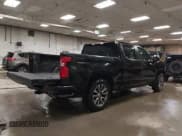 ✅ 2021 Chevrolet Silverado 1500 RST • VIN: 1GCUYEED8MZ434820 • Lot: 42314650. Wystawiony na IAAI z przebiegiem Nie podano. Bezpłatny archiwum sprzedaży aukcyjnych z USA i szczegółowy raport historii pojazdu na DreamBid. Zdjęcie 4.