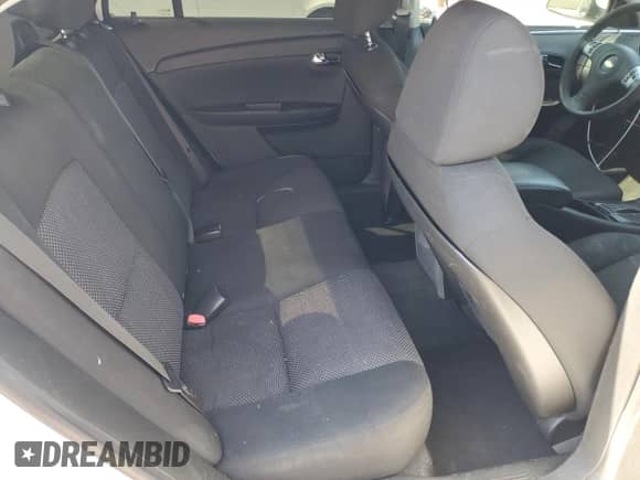 2012 Chevrolet Malibu 1LT z VIN 1G1ZC5E00CF379953, wystawiony jako Copart lot #72224234 z przebiegiem 188 440 mil mil oraz Szkoda całkowita • Salvage title. Historia ofert i sprzedaży dostępna na DreamBid. Obrazek 10.