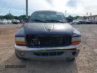 ✅ 2002 Dodge Dakota SLT • VIN: 1B7HG48N82S678086 • Lot: 42189540. Wystawiony na IAAI z przebiegiem Nie podano. Bezpłatny archiwum sprzedaży aukcyjnych z USA i szczegółowy raport historii pojazdu na DreamBid. Zdjęcie 6.