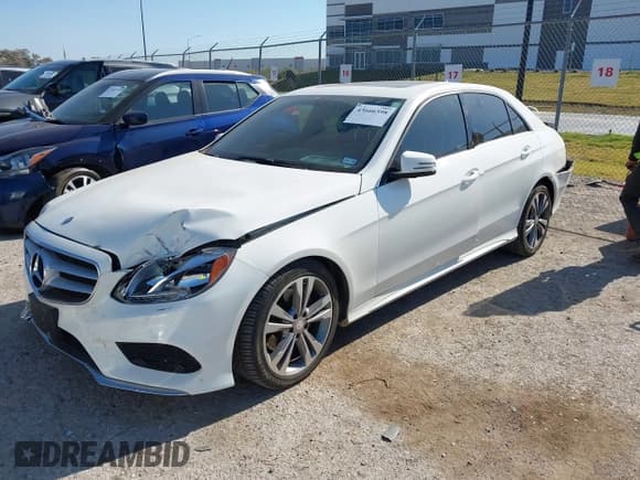 ✅ 2016 Mercedes-Benz E 350 Sport • VIN: WDDHF5KB3GB270874 • Lot: 43666598. Listed on IAAI with 120,887 mi. Free auction sales archive from the USA and detailed vehicle history report at DreamBid. Image 17.