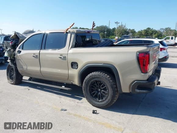 ✅ 2023 GMC Sierra 1500 AT4X • VIN: 3GTUUFELXPG192237 • Лот: 41321050. Опубликован ранее на IAAI с пробегом 31 551 миль. Бесплатный доступ к архиву аукционных продаж из США и подробный отчёт об истории автомобиля на DreamBid. Изображение 3.
