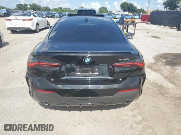 ✅ 2024 BMW 4 Series 430i • VIN: WBA53AP08RCN88103 • Lot: 67785645. Wystawiony na Copart z przebiegiem Nie podano. Bezpłatny archiwum sprzedaży aukcyjnych z USA i szczegółowy raport historii pojazdu na DreamBid. Zdjęcie 6.