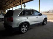 ✅ 2013 Kia Sorento EX • VIN: 5XYKUDA62DG345831 • Лот: 86206974. Опубликован ранее на Copart с пробегом Не указан. Бесплатный доступ к архиву аукционных продаж из США и подробный отчёт об истории автомобиля на DreamBid. Изображение 3.