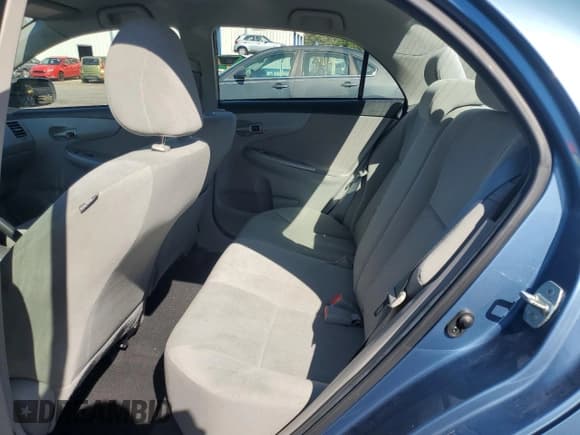 ✅ 2013 Toyota Corolla LE • VIN: 5YFBU4EE1DP125514 • Lot: 89686095. Listed on Copart with 88,578 mi. Free auction sales archive from the USA and detailed vehicle history report at DreamBid. Image 10.