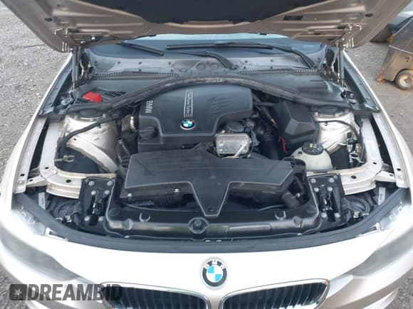 ✅ 2015 BMW 3 Series 328i xDrive • VIN: WBA3B5G58FNS18962 • Lot: 43360488. Listed on IAAI with 73,256 mi. Free auction sales archive from the USA and detailed vehicle history report at DreamBid. Image 10.