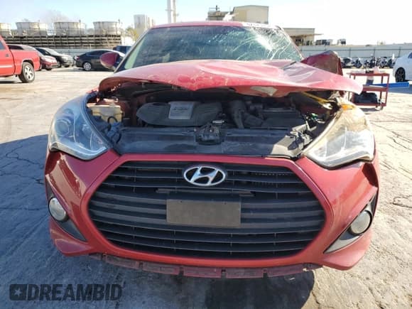 ✅ 2013 Hyundai Veloster Turbo • VIN: KMHTC6AE3DU153371 • Lot: 82825894. Wystawiony na Copart z przebiegiem 259 865 mil. Bezpłatny archiwum sprzedaży aukcyjnych z USA i szczegółowy raport historii pojazdu na DreamBid. Zdjęcie 5.