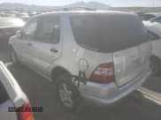 ✅ 2001 Mercedes-Benz M 320/430/500 • VIN: 4JGAB54E41A249152 • Лот: 67649695. Опубликован ранее на Copart с пробегом 215 986 миль. Бесплатный доступ к архиву аукционных продаж из США и подробный отчёт об истории автомобиля на DreamBid. Изображение 2.