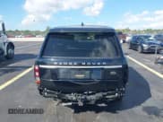 ✅ 2017 Land Rover Range Rover • VIN: SALGR2FK8HA325874 • Lot: 43534632. Wystawiony na IAAI z przebiegiem 70 919 mil. Bezpłatny archiwum sprzedaży aukcyjnych z USA i szczegółowy raport historii pojazdu na DreamBid. Zdjęcie 17.