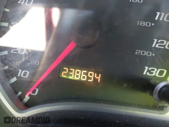 ✅ 2006 Chevrolet Equinox LT • VIN: 2CNDL73F266005813 • Лот: 42457833. Опубликован ранее на IAAI с пробегом 238 694 миль. Бесплатный доступ к архиву аукционных продаж из США и подробный отчёт об истории автомобиля на DreamBid. Изображение 15.