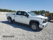 ✅ 2024 Chevrolet Silverado 2500HD Work Truck • VIN: 1GC4YLEY6RF191203 • Лот: 63859215. Опубликован ранее на Copart с пробегом 38 142 миль. Бесплатный доступ к архиву аукционных продаж из США и подробный отчёт об истории автомобиля на DreamBid. Изображение 4.