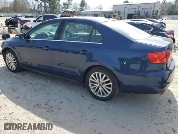 ✅ 2012 Volkswagen Jetta SEL • VIN: 3VWLP7AJ3CM469901 • Lot: 52937875. Listed on Copart with 152,761 mi. Free auction sales archive from the USA and detailed vehicle history report at DreamBid. Image 2.