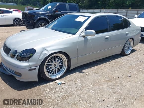✅ 2000 Lexus GS 300 • VIN: JT8BD68S7Y0099867 • Лот: 42638688. Опубликован ранее на IAAI с пробегом 181 543 миль. Бесплатный доступ к архиву аукционных продаж из США и подробный отчёт об истории автомобиля на DreamBid. Изображение 2.