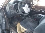 ✅ 2000 Chevrolet S-10 LS • VIN: 1GCCS19W6Y8249324 • Лот: 84201704. Опубликован ранее на Copart с пробегом Не указан. Бесплатный доступ к архиву аукционных продаж из США и подробный отчёт об истории автомобиля на DreamBid. Изображение 8.